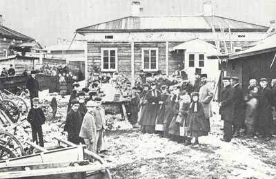 Fattiga utspisas i Tammerfors, påsken 1868.