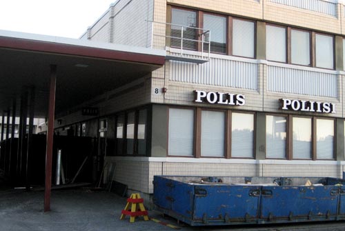 Ombygnadsarbetena pågick för fullt. Nu har alltså de båda statliga inrättningarna Posten (2001) och Polisen flyttat ut.