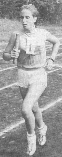 Margareta Nybäck, kusin till Roger, var 1969 högt rankad på både 800 och 1 500 m bland flickor inom SFI. Karriären blev tyvärr kortvarig också för hennes del. Margareta Nybäck, kusin till Roger, var 1969 högt rankad på både 800 och 1 500 m bland flickor inom SFI. Karriären blev tyvärr kortvarig också för hennes del. 