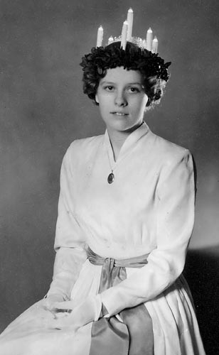 1955 års Lucia: Judit Rönnholm, gift Lundqvist.
